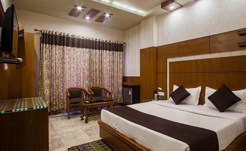 Hotel Basera Brij Bhoomi Vrindāvan Екстериор снимка